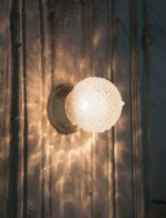 ACA Lighting Φωτιστικό Επίτοιχο Γυάλινο με Μεταλλική Βάση Μπρονζέ